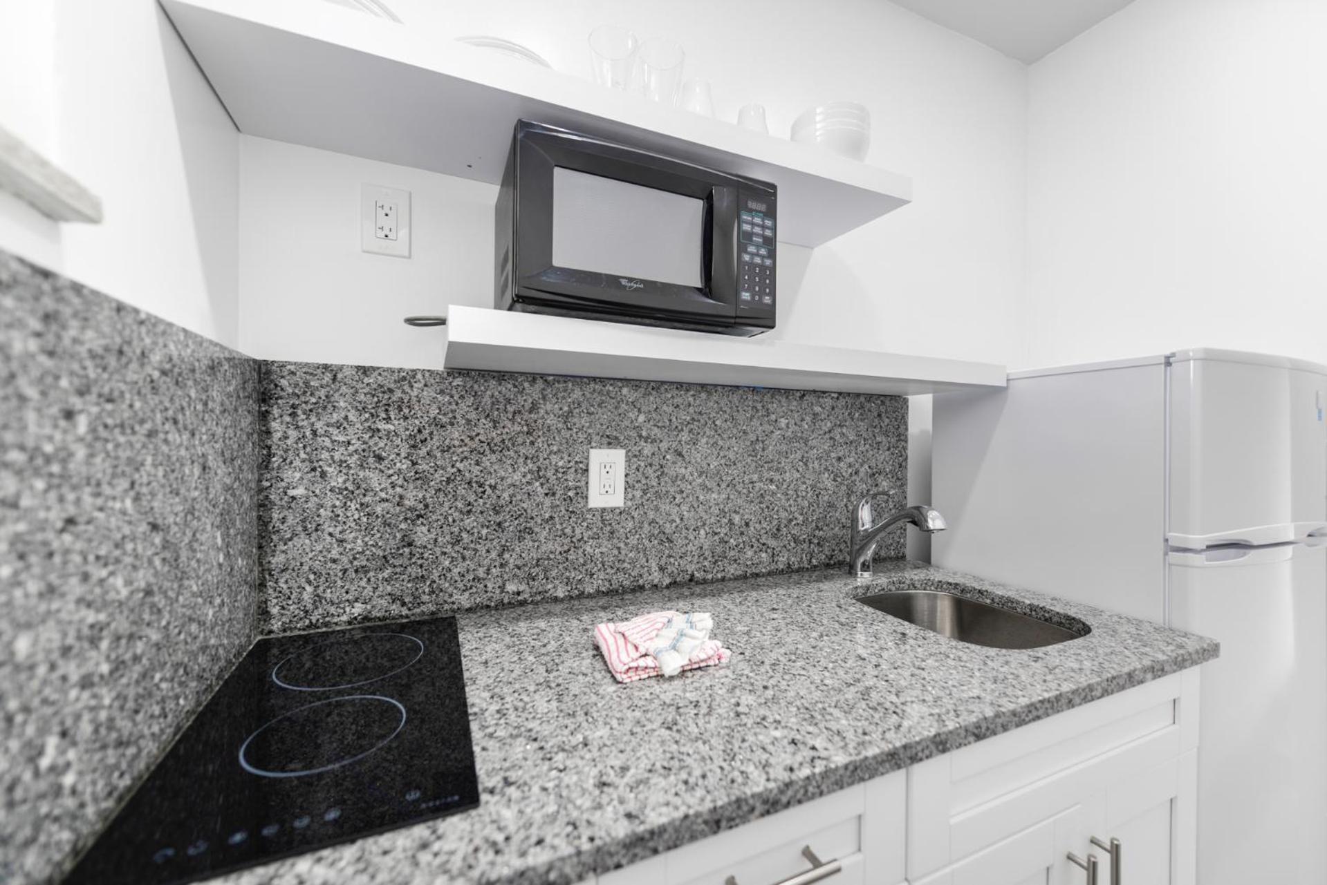 Fantastic Studio At The Beach With Parking&Pool - M43 할리우드 외부 사진